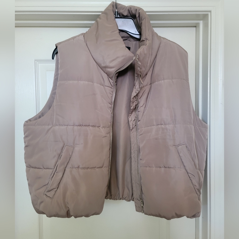 Taupe Cropped Puffer Vest